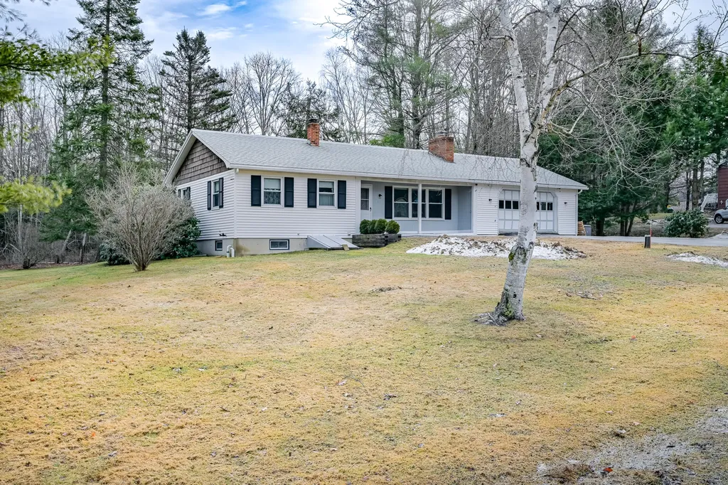 47 Maloy Avenue West Gardiner ME 04345