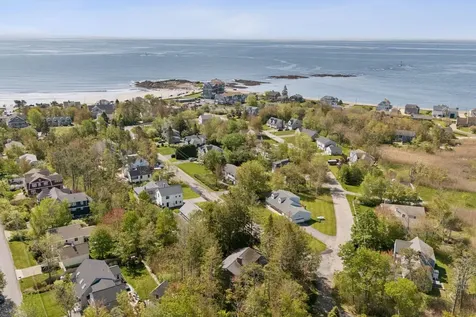 11 Evergreen Avenue Kennebunk ME 04043