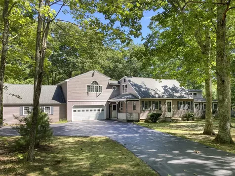 6 Oak Way Lyman ME 04002