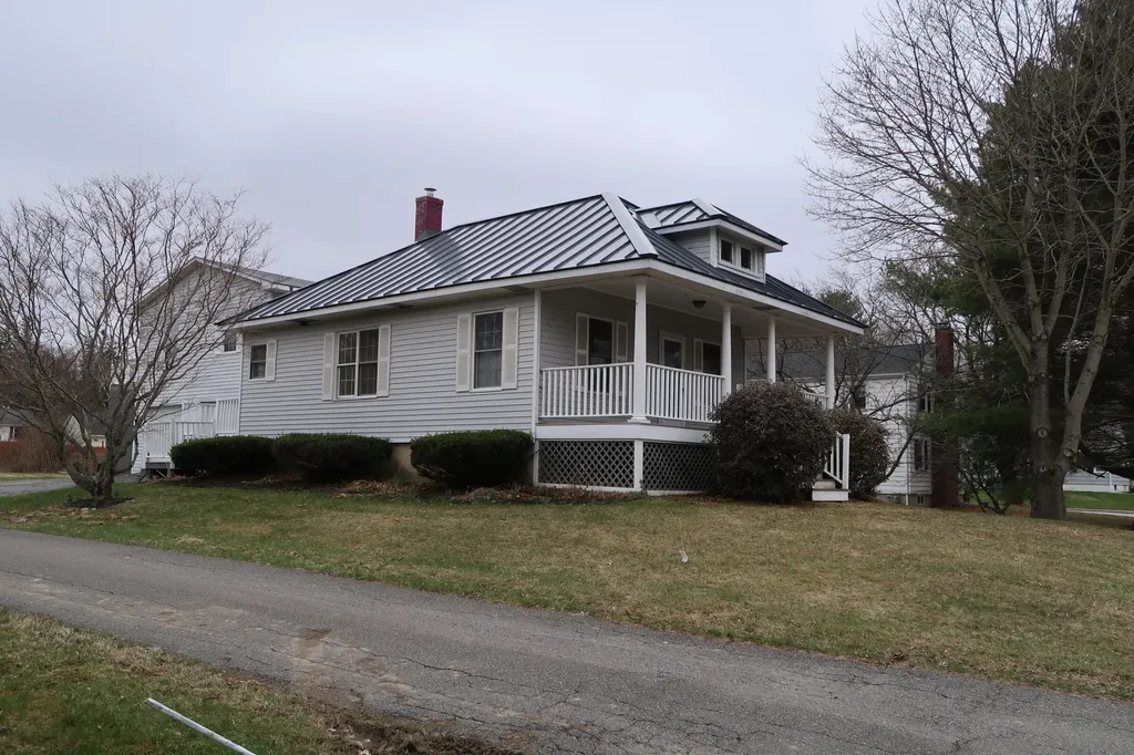 78 Old Winthrop Road Augusta ME 04330