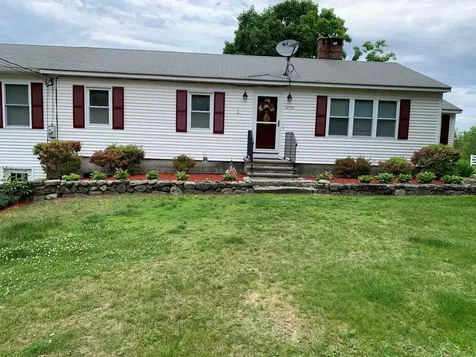 1272 Long Plains Road Buxton ME 04093