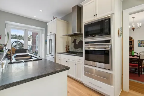 22 Clifford Street Portland ME 04102