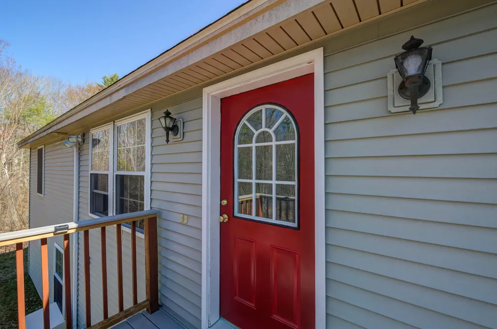 25 Abby Lane Gray ME 04039