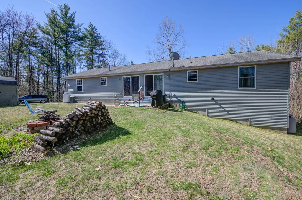 25 Abby Lane Gray ME 04039
