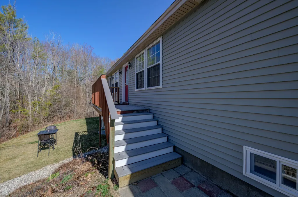 25 Abby Lane Gray ME 04039