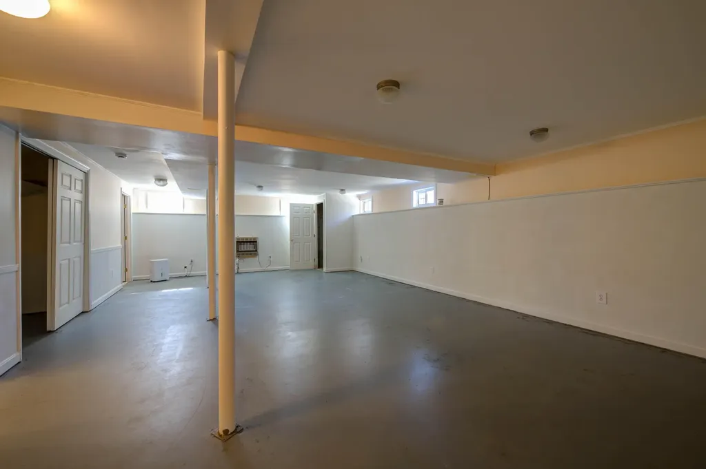 25 Abby Lane Gray ME 04039