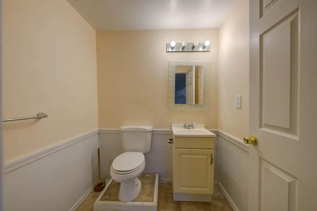 25 Abby Lane Gray ME 04039