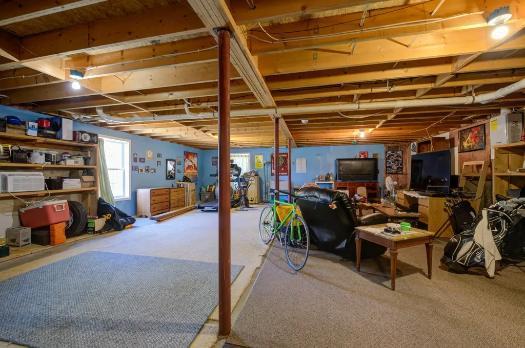 25 Abby Lane Gray ME 04039