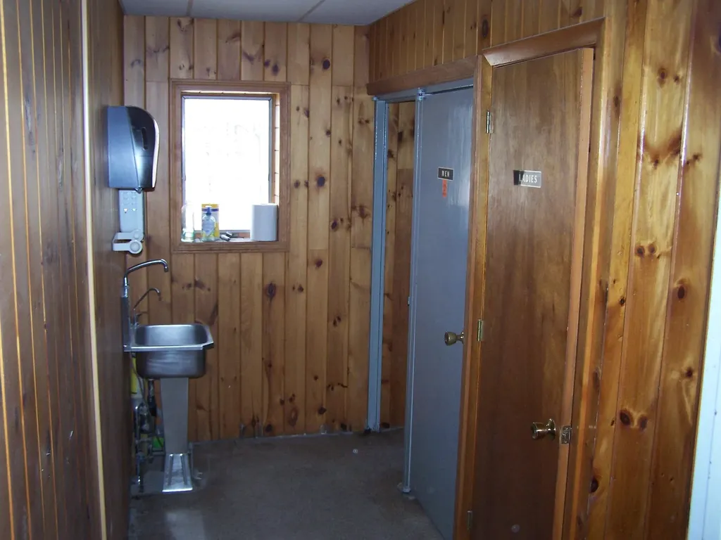 358 Washington Street N Auburn ME 04210