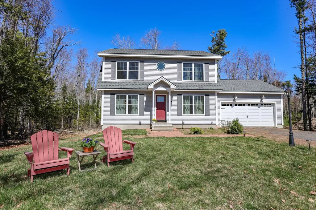 2 Oliver Lane Kennebunk ME 04043