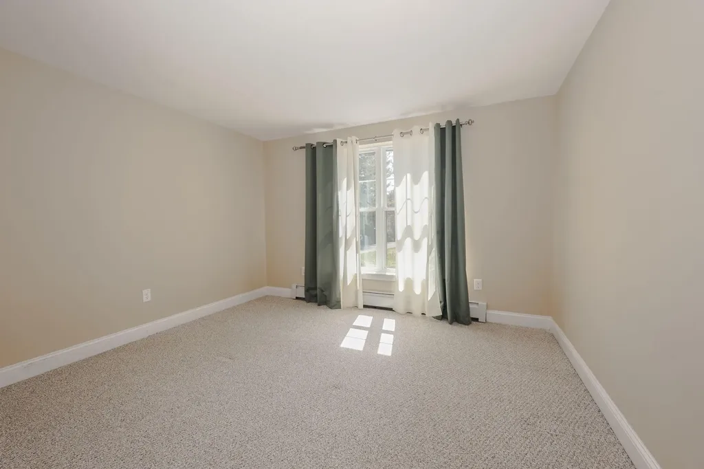 2 Oliver Lane Kennebunk ME 04043