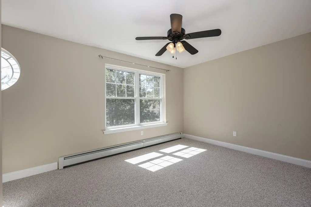 2 Oliver Lane Kennebunk ME 04043
