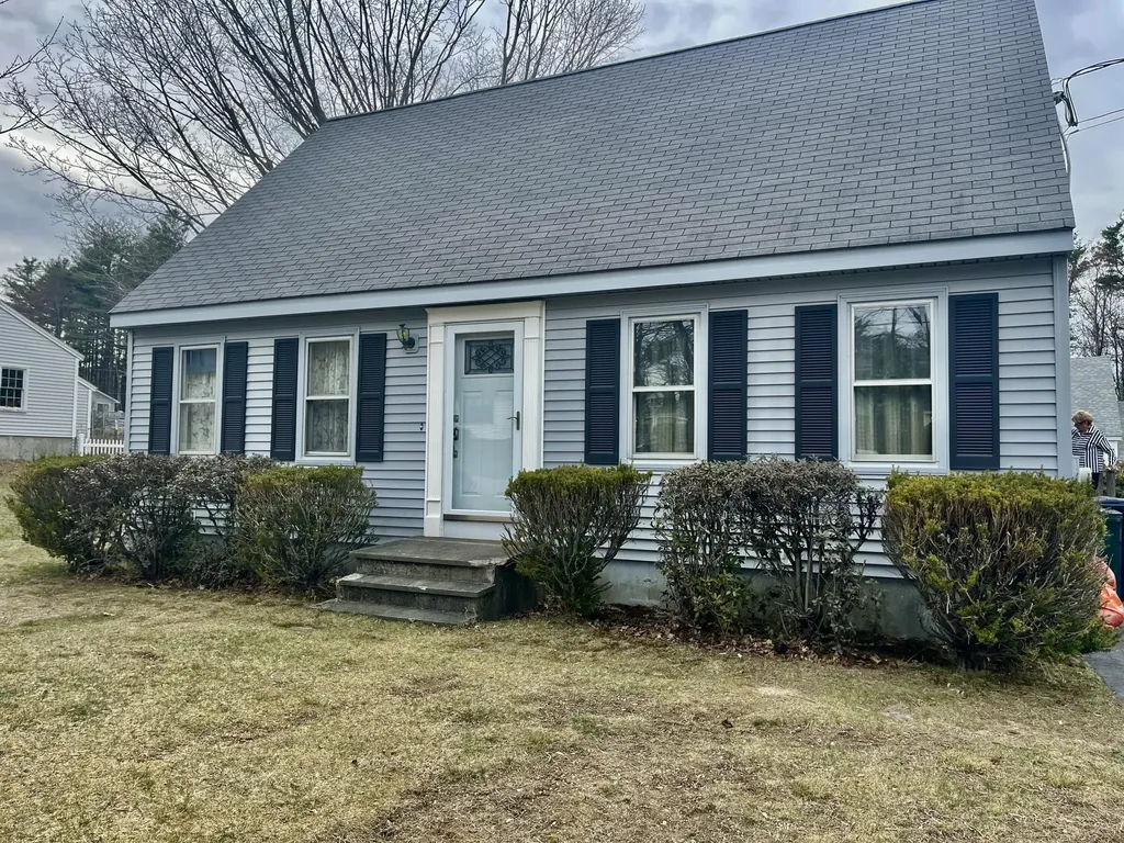 17 Greenfield Lane Biddeford ME 04005