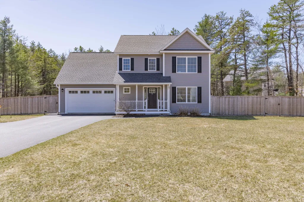 41 Laura Lane Gorham ME 04038