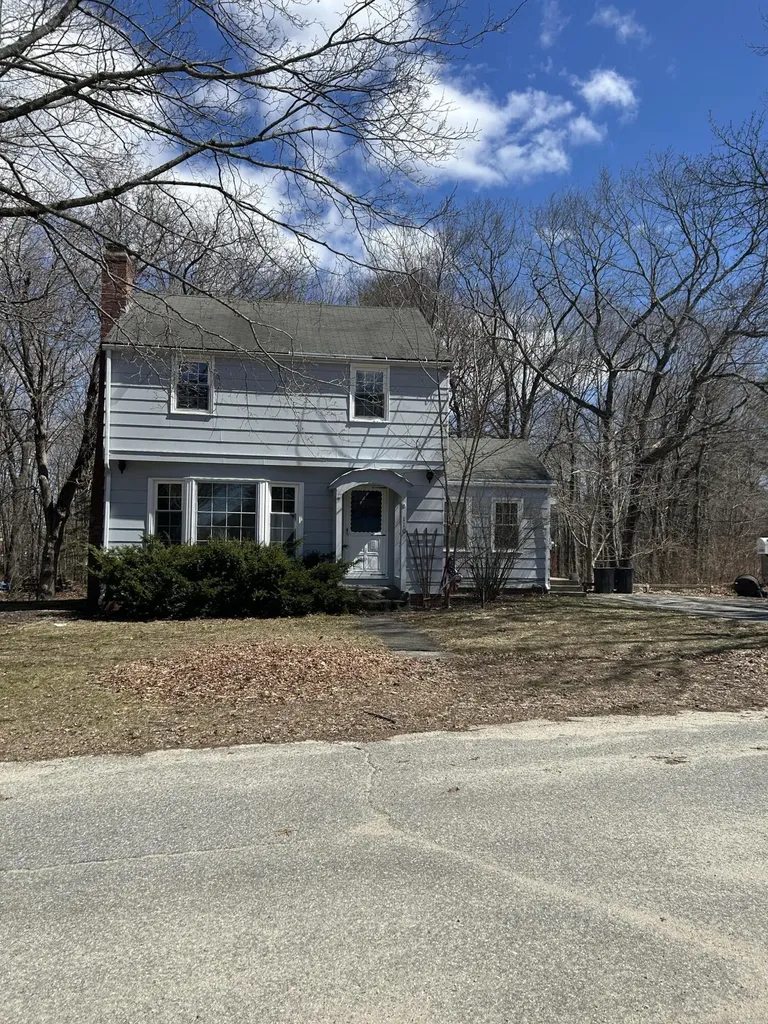 110 Gill Street Auburn ME 04210