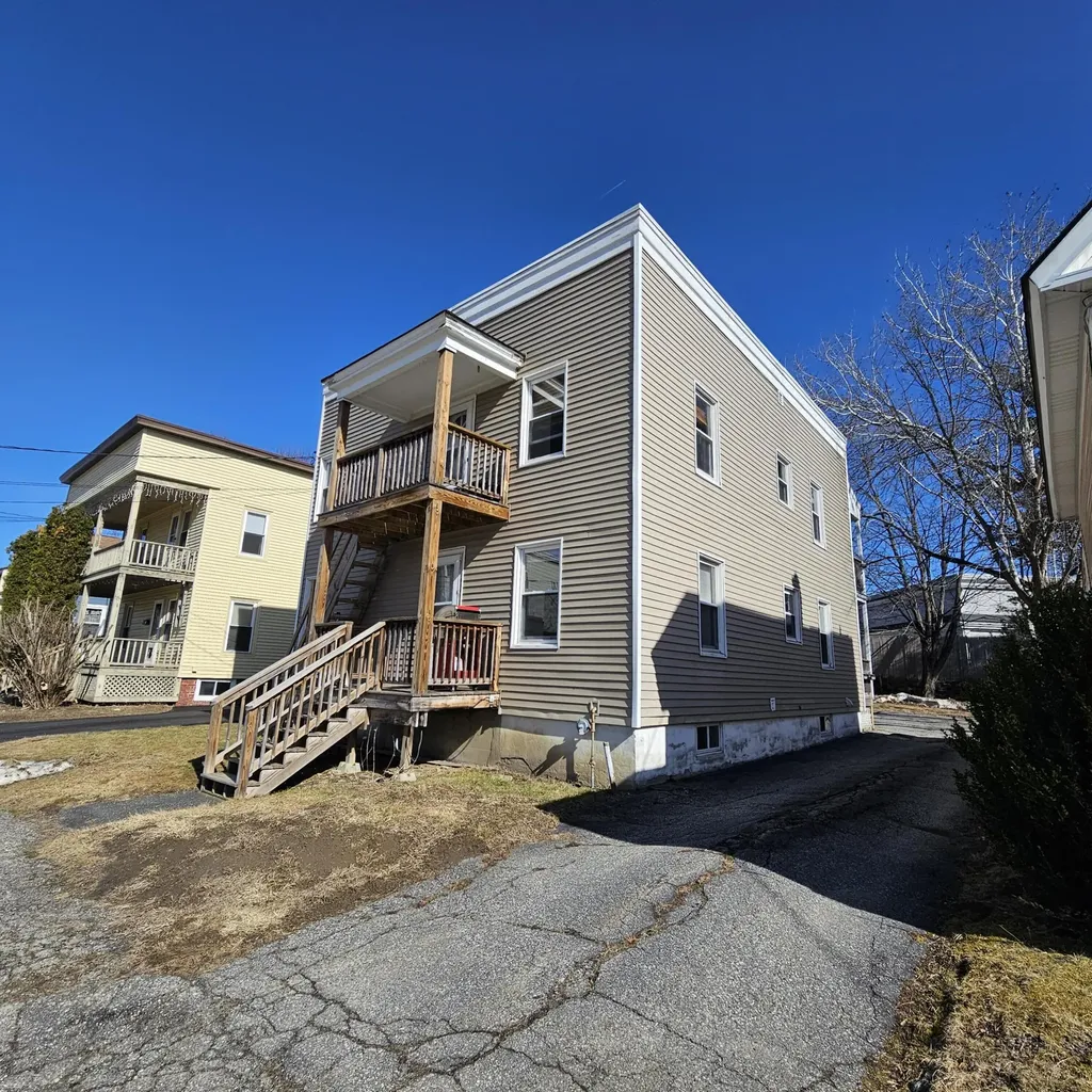 31 Hamel Street Lewiston ME 04240
