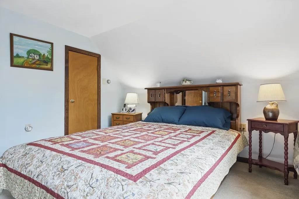 417 Middle Road Falmouth ME 04105