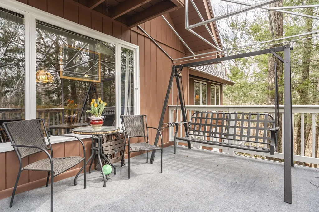 417 Middle Road Falmouth ME 04105