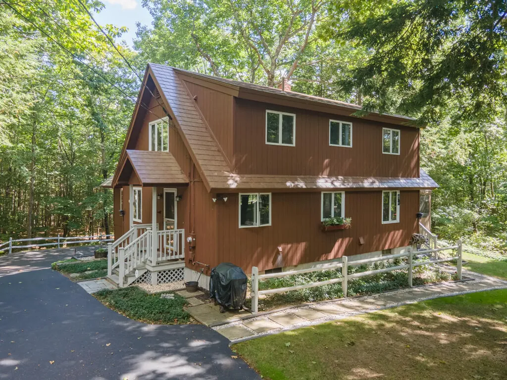 417 Middle Road Falmouth ME 04105