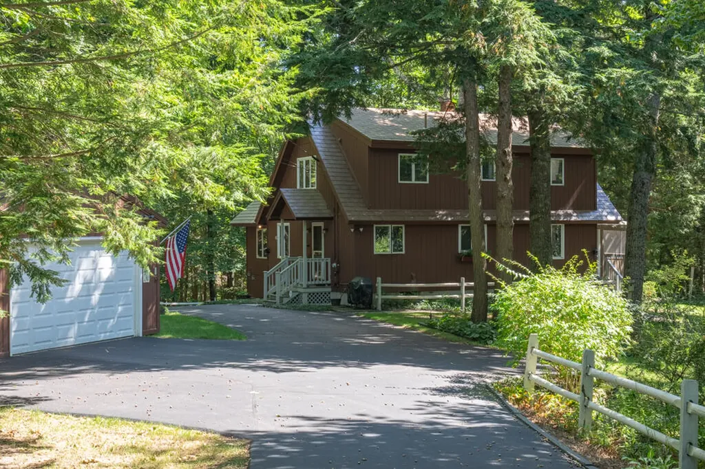 417 Middle Road Falmouth ME 04105