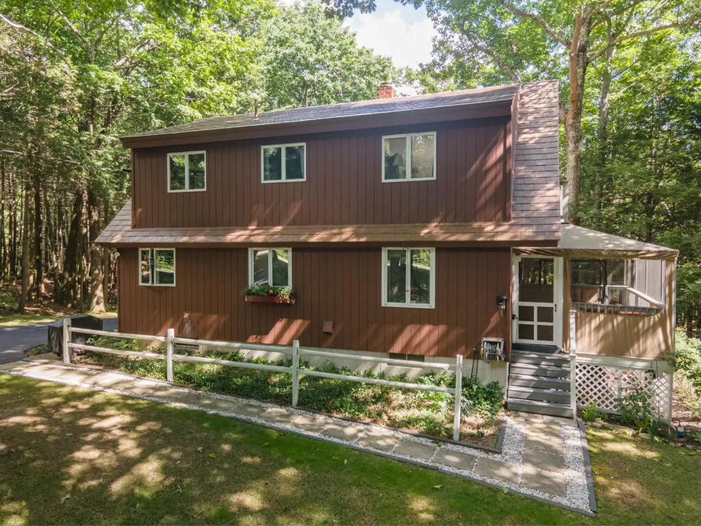 417 Middle Road Falmouth ME 04105