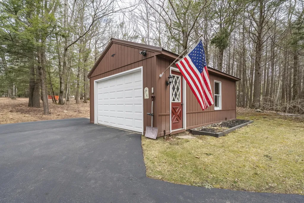 417 Middle Road Falmouth ME 04105