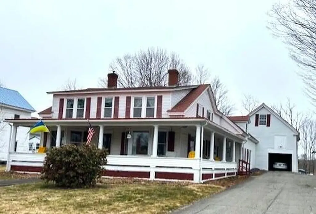 40 Lincoln Street Dover-foxcroft ME 04426