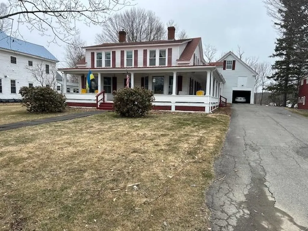 40 Lincoln Street Dover-foxcroft ME 04426