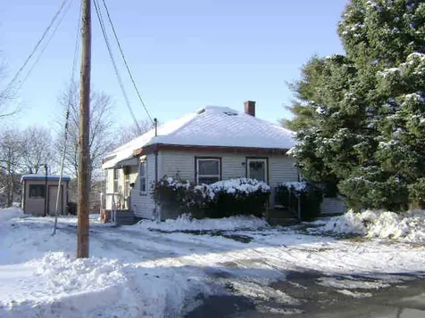 8 Hillcrest Street Gardiner ME 04345