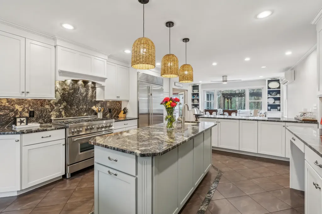 28 Ox Plow Lane Kennebunkport ME 04046