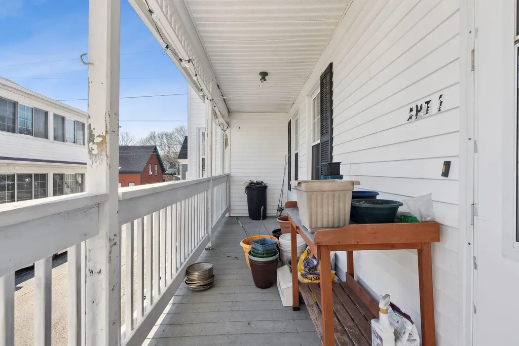 96 Pike Street Biddeford ME 04005
