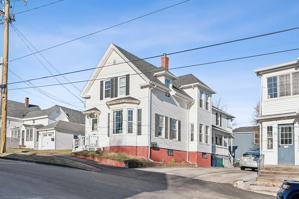 96 Pike Street Biddeford ME 04005