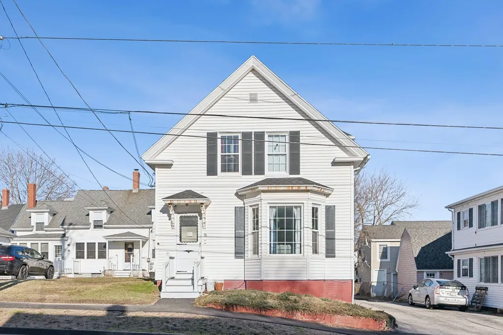 96 Pike Street Biddeford ME 04005
