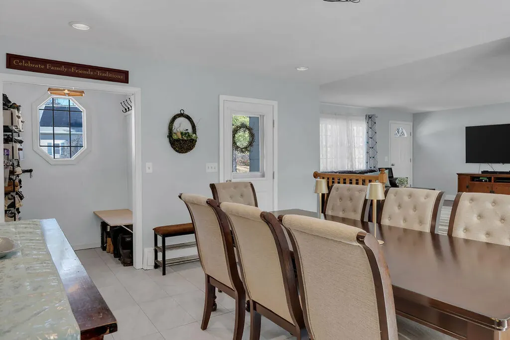96 Alderwood Road Auburn ME 04210