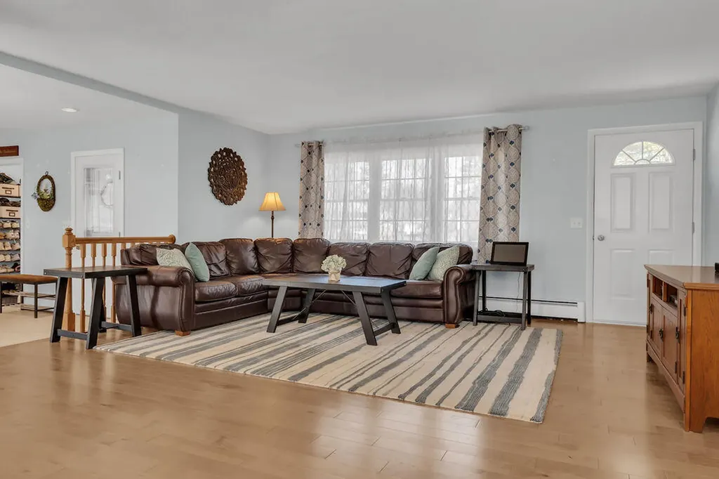 96 Alderwood Road Auburn ME 04210