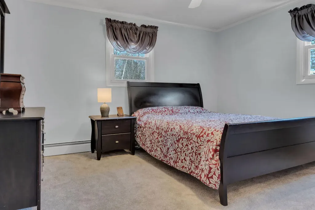 96 Alderwood Road Auburn ME 04210