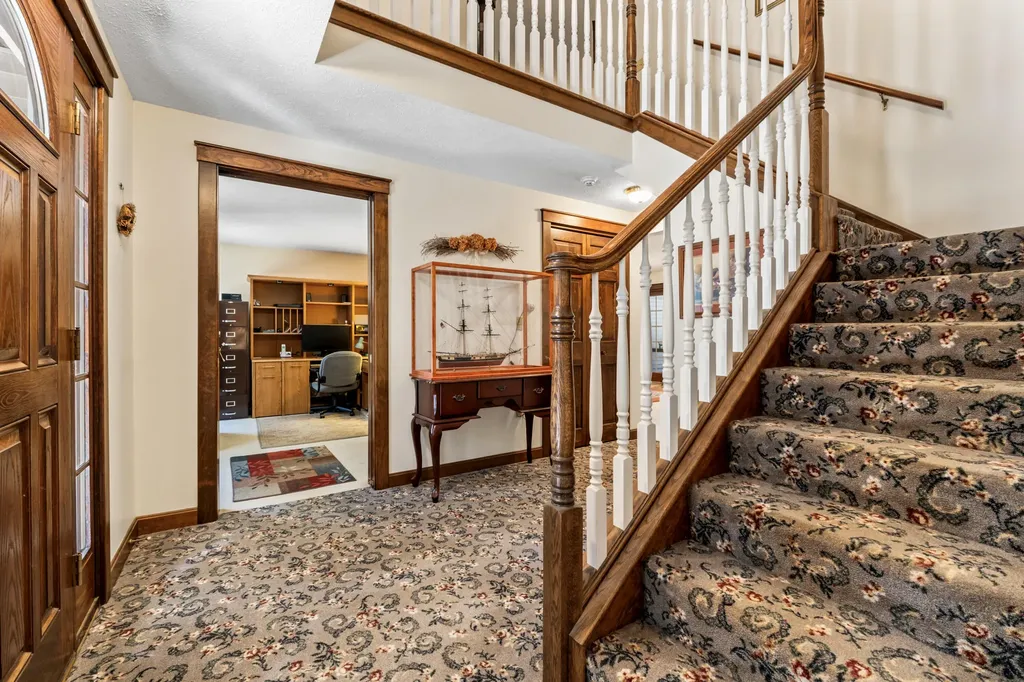 185 Rolling Hill Drive Naples ME 04055