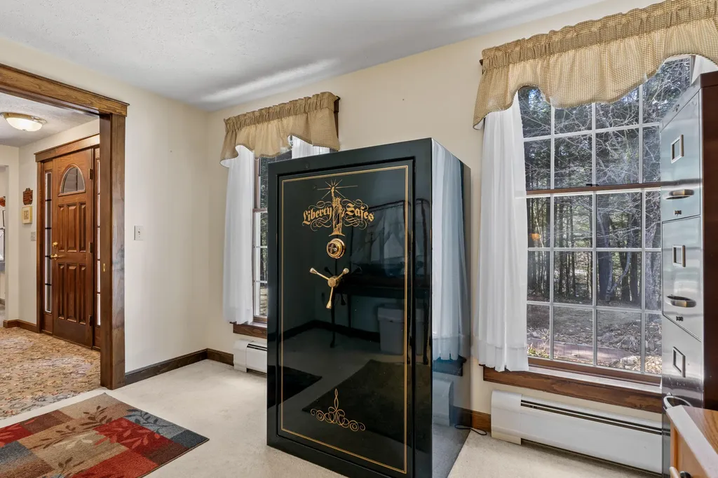 185 Rolling Hill Drive Naples ME 04055