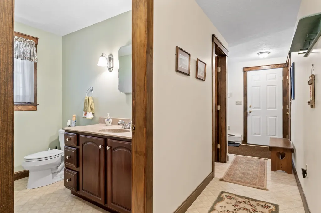 185 Rolling Hill Drive Naples ME 04055
