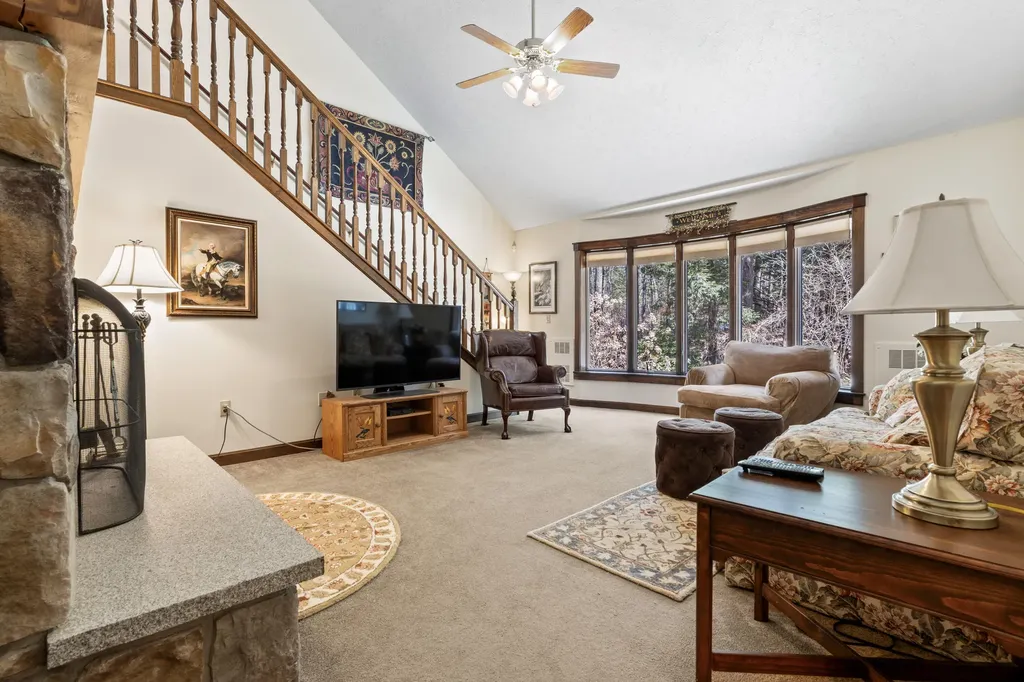 185 Rolling Hill Drive Naples ME 04055