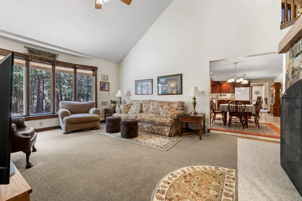 185 Rolling Hill Drive Naples ME 04055