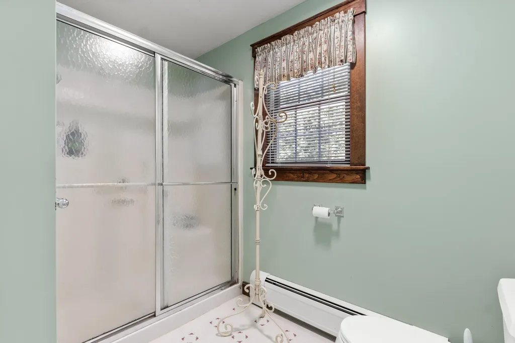 185 Rolling Hill Drive Naples ME 04055