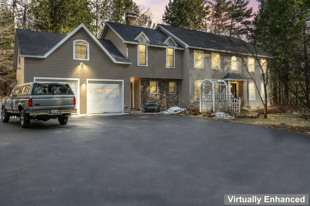 185 Rolling Hill Drive Naples ME 04055