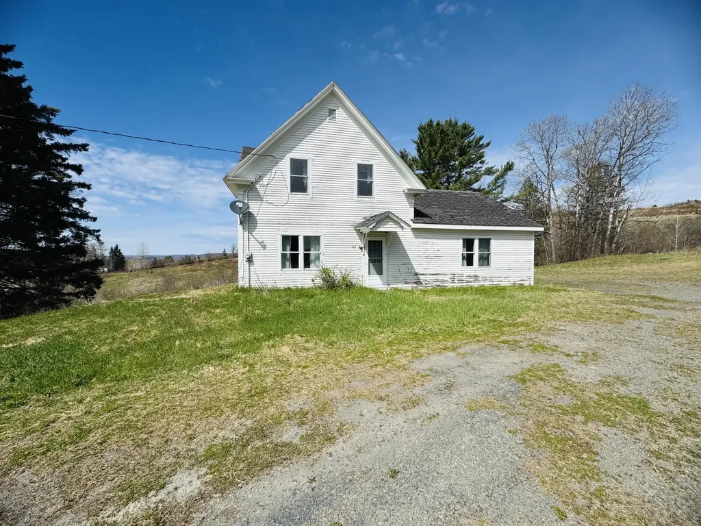26 New Canada Road New Canada ME 04743