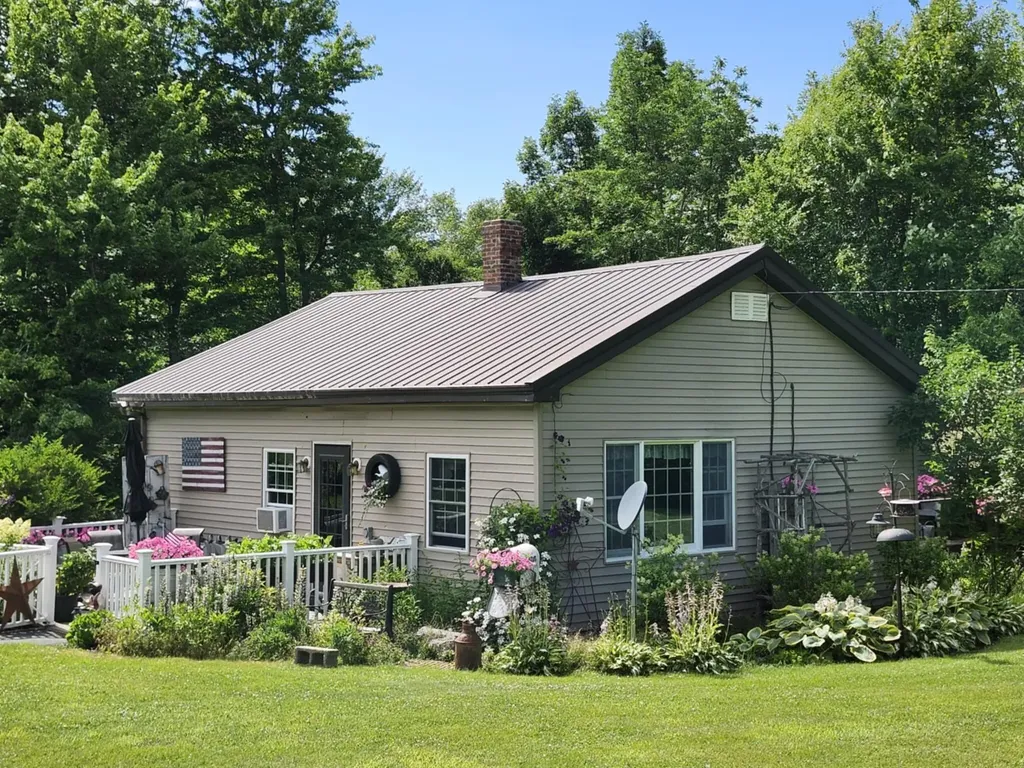 722 N Dexter Road Dexter ME 04930