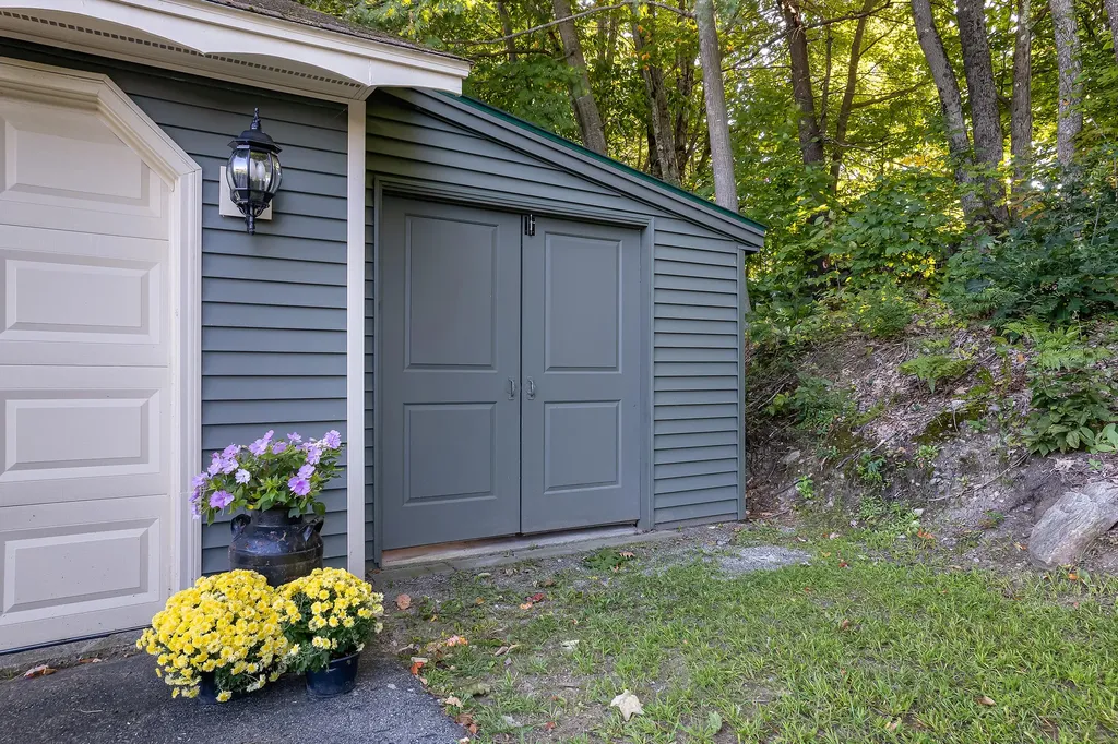 252 General Turner Hill Road Turner ME 04282