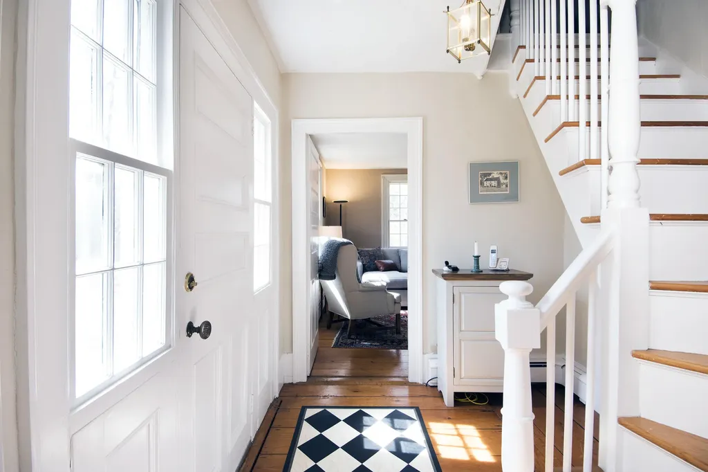 31 Tukey Lane Bristol ME 04539