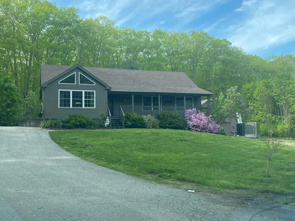 30 Putnam Street Sanford ME 04073