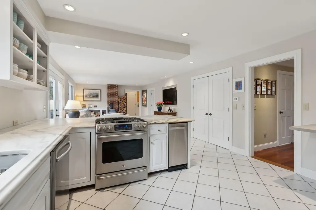 314 Cousins Street Yarmouth ME 04096