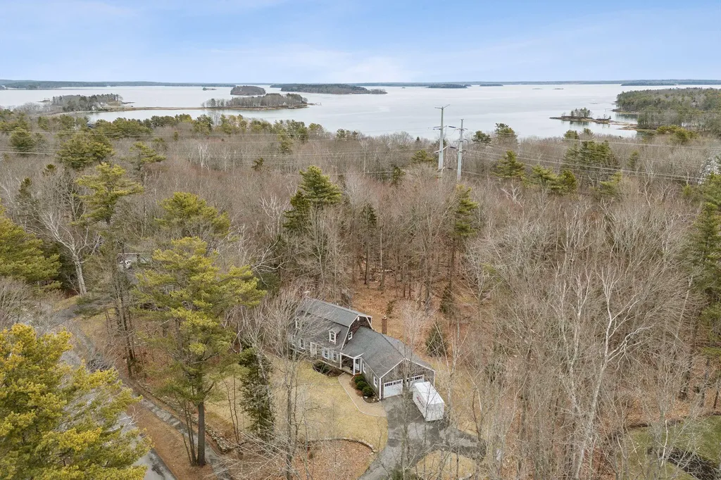 314 Cousins Street Yarmouth ME 04096
